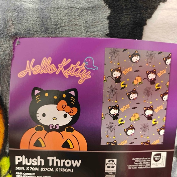 Hello Kitty Halloween Gray Plush Throw Blanket - Picture 3 of 3